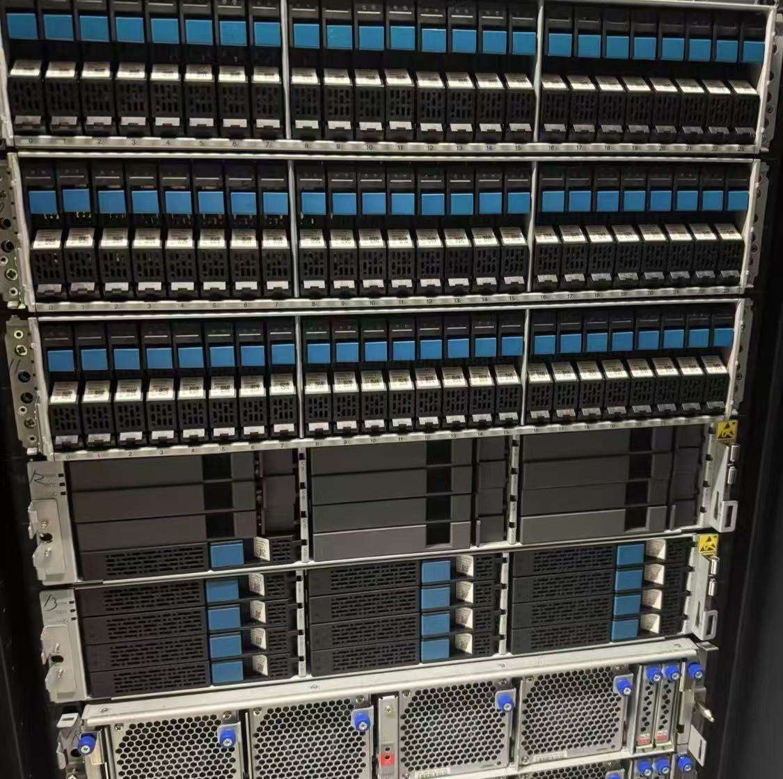 Hitachi 5559016-A SFB5B-M400SS SDFCP92HCA02 PX02SMF040 400GB 2.5inch SAS SSD Hard Drive